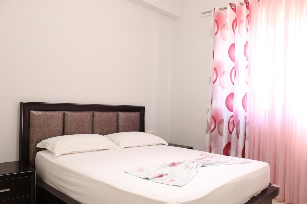 Leva'S Apartments ซารานเดอ ภายนอก รูปภาพ