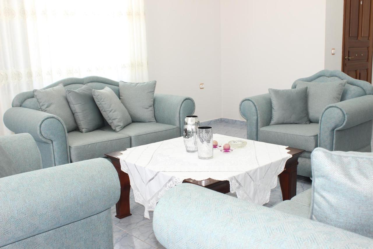 Leva'S Apartments ซารานเดอ ภายนอก รูปภาพ
