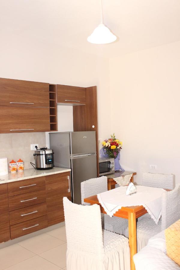 Leva'S Apartments ซารานเดอ ภายนอก รูปภาพ