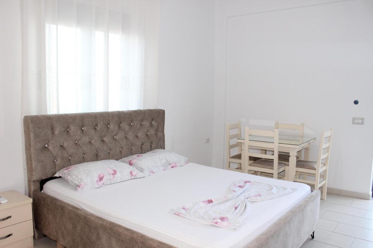 Leva'S Apartments ซารานเดอ ภายนอก รูปภาพ