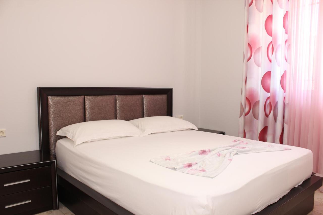 Leva'S Apartments ซารานเดอ ภายนอก รูปภาพ