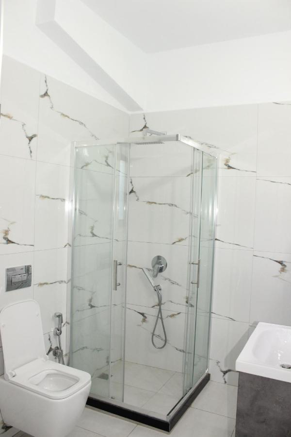Leva'S Apartments ซารานเดอ ภายนอก รูปภาพ
